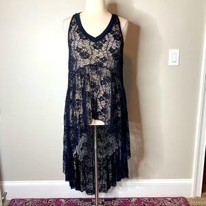 NEW TORRID LACE TUNIC - SZ 0